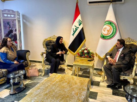 مديرية شباب ورياضة البصرة ومنظمة النجدة الشعبية تبحثان تنفيذ برامج وأنشطة تستهدف مختلف فئات المجتمع