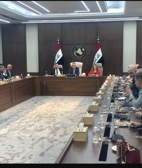 اللجنة المالية النيابية تناقش مع وزير المالية مسودة قانون الموازنة العامة الاتحادية للسنة المالية 2027 