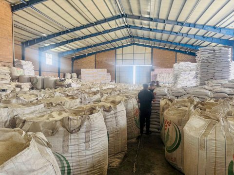 جهاز الامن الوطني بطيخ  بشبكات غش وتدليس ويضبط معامل ومخازن مخالفة في عدة محافظات