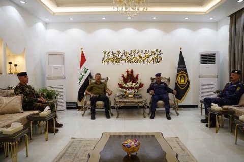 بتوجيه عن مكتب القائد العام للقوات المسلحة… متابعة ميدانية لحركة زائري الامام الحسن العسكري في سامراء