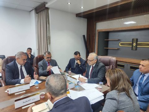 العراق وموانئ أبوظبي يبحثان شراكة لوجستية لدعم طريق التنمية وميناء الفاو الكبير