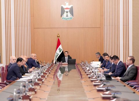 مجلس الوزراء يقرر بدء الدوام الرسمي لموظفي الدولة غدا الأربعاء في الساعة 9 بدلاً من الساعة 8 لتتسنى متابعة مباراة منتخبنا الوطني أمام بوليفيا