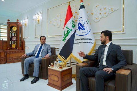 البصرة تبحث  مع وزارة الاتصالات دعم البنية التحتية للاتصالات وتحسين خدماتها في المحافظة