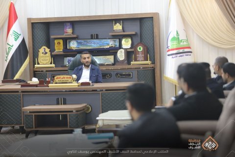 محافظ النجف يؤكد على تشديد الرقابة الصحية ويُلزم المطاعم بكاميرات داخل المطابخ لضمان سلامة الغذاء