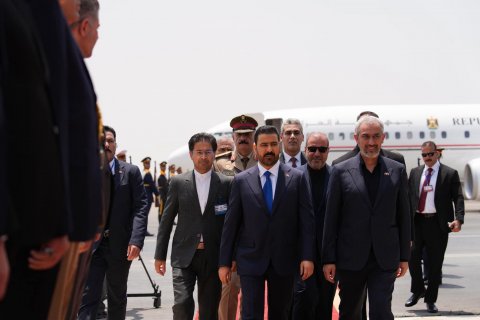 الزيدي يصل إلى العاصمة طهران