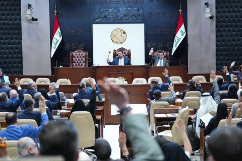 البرلمان يصوت على توصيات أزمة الوقود وينهي قراءة ثلاثة قوانين