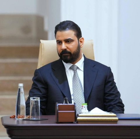 الزيدي يوجه باستنفار الجهود لصيانة المحطات الكهربائية وتوفير الوقود لزيادة ساعات تجهيز المواطنين