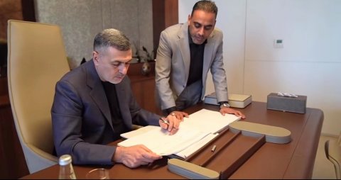 محافظ البصرة يصادق على القوائم النهائية لرواتب عقود 13 ألف درجة وظيفية