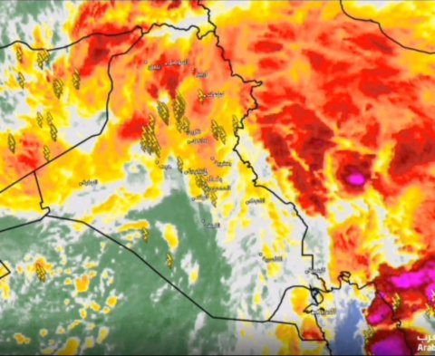 متنبئ جوي ستبقى فرص التكونات الممطرة قائمة  مصحوبةً بالبرق والرعد  خلال ساعات مساء اليوم والليلة