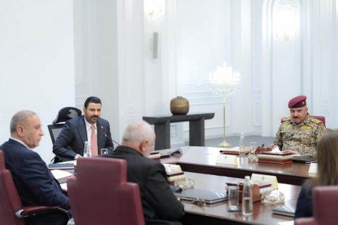 الزيدي يوجه باعداد مشروع قانون لحصر السلاح بيد الدولة