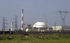 الطاقة الذرية الايرانية: اصابة محيط محطة بوشهر النووية بمقذوف