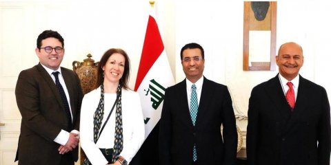 موانئ العراق تؤكد دعمها للتعاون مع مكتب الهيدروغرافيا البريطاني لتطوير منظومة السلامة الملاحية