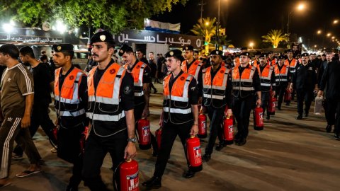 استنفار واسع لدفاع مدني النجف لتأمين زائري وفاة الرسول الأعظم