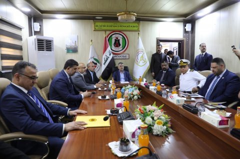 وزير النقل يتفقد الشركة العامة للنقل البحري في البصرة لبحث تطوير القطاع بالمحافظة