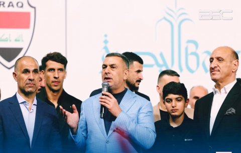 محافظ البصرة يهدي لاعبي واداري اسود  الرافدين  قطعة ارض سكنية ومكافأة مادية