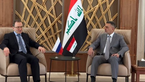 محافظ البصرة يبحث مع السفير الروسي في العراق تعزيز التعاون المشترك و عدد من الملفات الحيوية ذات الاهتمام المتبادل