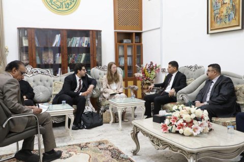 جامعة الكوفة تبحث مع وفد أكاديمي فرنسي التعاون المشترك بين الجانبين 