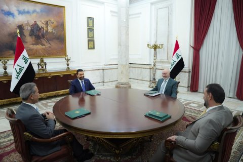 الرئاسات الاربع تؤكد اهمية الالتزام بمبدأ حصر السلاح بيد الدولة بوصفه أساساً لترسيخ سلطة الدولة وسيادة القانون