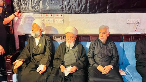 البصريون يحيون ذكرى رحيل الرسول الأعظم بحفل تأبيني في مسجد البصرة ومكتبته