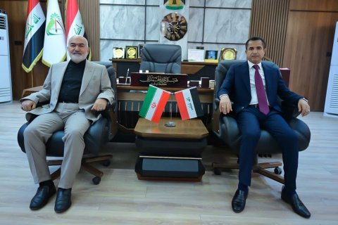 محافظ ذي قار يبحث مع محافظ خوزستان الإيرانية التعاون المشترك