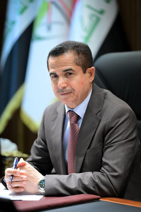 محافظ ذي قار ينفي أزمة برواتب الأجراء في البلدية والتمويل مؤمن والصرف بعد العيد