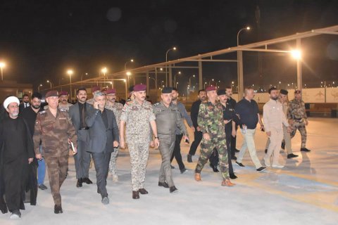 معاون محافظ البصرة يبحث مع القادة الامنيين آليات تنسيق الجهود الأمنية والخدمية الخاصة باستقبال زوار أربعينية الإمام الحسين (عليه السلام)