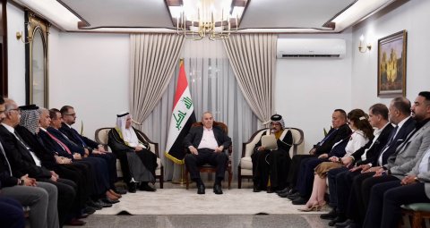 علاوي يدعو إلى  عقد مؤتمر وطني موسع بمشاركة القوى السياسية والمدنية