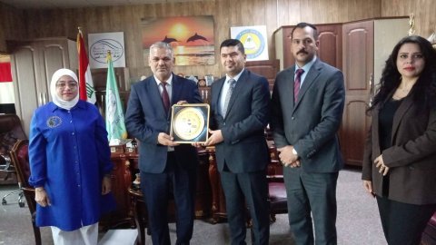 مركز علوم البحار يبحث مع سياحة البصرة تفعيل التعاون المشترك بين مؤسسات الدولة