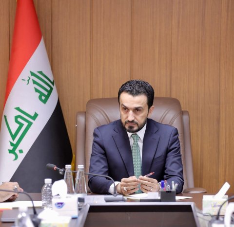 وزير الاتصالات يوجه بتخفيض أسعار الانترنت لدوائر الدولة
