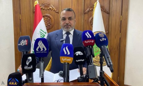 وزير التربية وكالة يعلن عن تقليص جديد في المناهج الدراسية