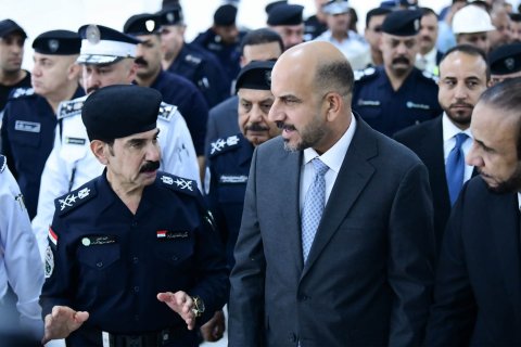 محافظ ذي قار يفتتح مجمع التسجيل وفحص المركبات "السيادة"في قضاء النصر لخدمة 1.2 مليون مواطن