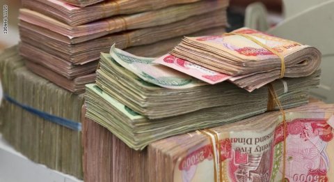 وزارة المالية : المباشرة بإطلاق تمويلات الرواتب لشهر آيار الحالي