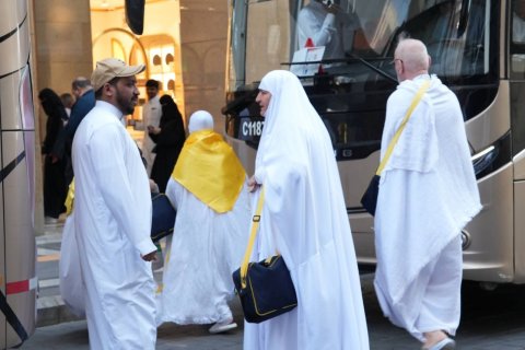 بعثة الحج العراقية تعلن مغادرة الدفعة الأولى للحجاج من المدينة المنورة الى مكة المكرمة