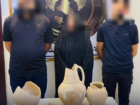 القبض على ثلاثة متهمين بينهم امرأة  بالإتجار بالآثار في بابل