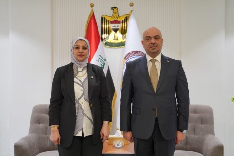 حوراء الموسوي تبحث مع وزير التخطيط توفير السكن وفرص العمل وتحسين الخدمات الأساسية