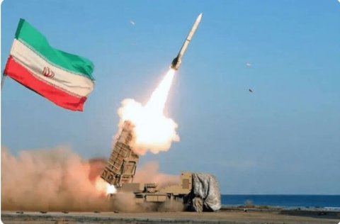 الحرس الثوري یعلن دكّ مركزي صيانة المقاتلات والقيادة والسيطرة في قاعدة العديد القطرية