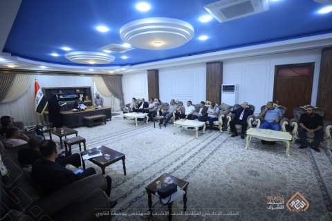 لتمليك الاراضي لمستحقيها …المحافظ يوجّه بإكمال إجراءات قرار 320 لمنطقتي السفير وعلوة الفحل في قضاء الكوفة