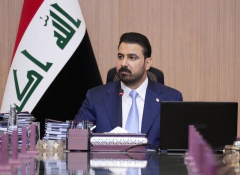الزيدي يوجه بتدوير كافة العاملين في المنافذ الحدودية خلال 48 ساعة