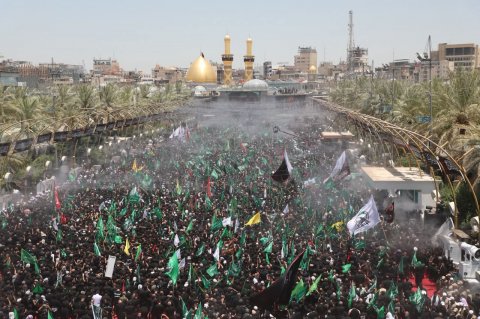 الملايين من المعزين  يشاركون في  ركضة طويريج  بكربلاء المقدسة