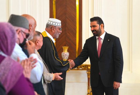 الزيدي يؤكد عزمه اتخاذ خطوات عملية لمعالجة الملفات المتعلقة بدور الإيواء للأيتام والمسنين