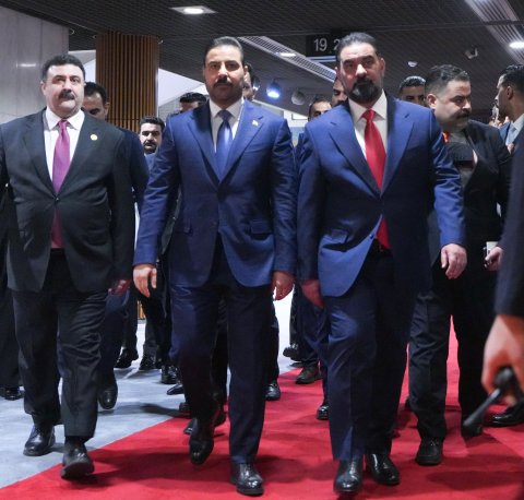 الزيدي يصل إلى مجلس النواب