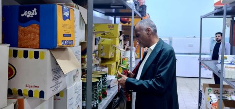 معاون محافظ البصرة يؤكد توفر الغذاء والمستلزمات في دار المسنين .. ويحذر من استغلال عواطف المواطنين باسم العمل الإنساني