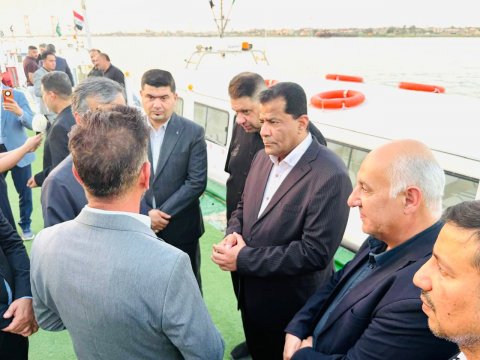 البصرة تطلق أول خط للنقل النهري مع خرمشهر الإيرانية غداً