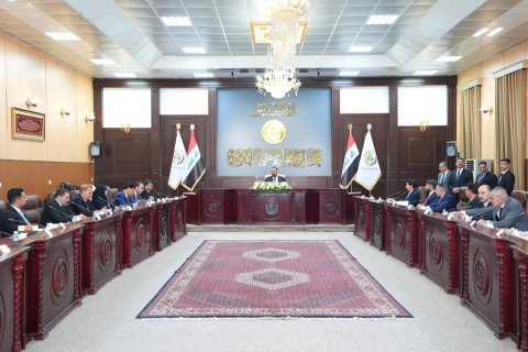 الحلبوسي يبحث مع حكومة النجف الواقعينِ الخدمي والأمني في المحافظة ويؤكد منح صلاحيات واسعة لمجالس المحافظات