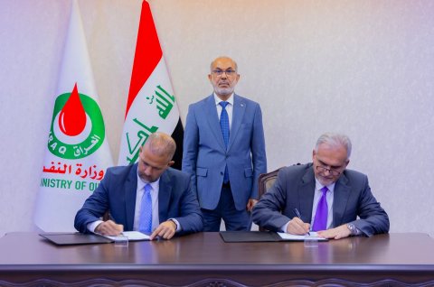 شركتا نفط البصرة وهاليبرتون الامريكية .. توقعان عقد الادارة المتكاملة لحقلي بن عمر والسندباد