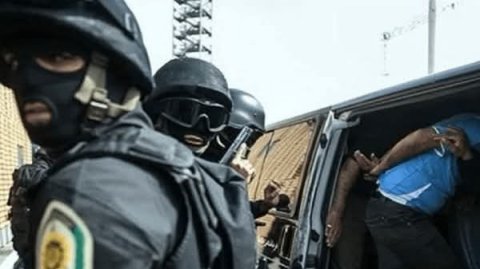 الشرطة الإيرانية تعتقل شخصاً بتهمة التخابر مع جماعات معارضة في طهران