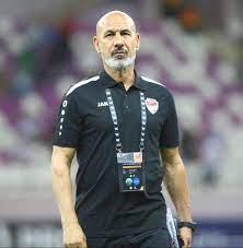 بعد ازمة  الصور .. شنيشل يقبل اعتذار بايش يقرر اعادته الى تد