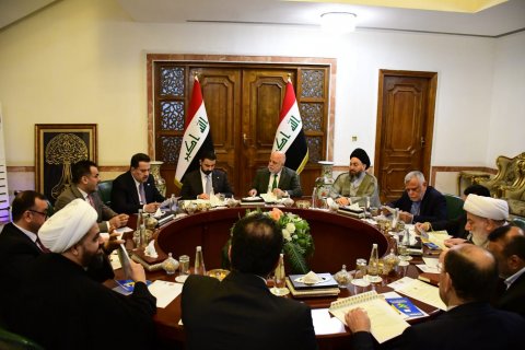 الإطار التنسيقي يؤكد حصر السلاح بيد الدولة ويفوض رئيس الوزراء باتخاذ الإجراءات اللازمة