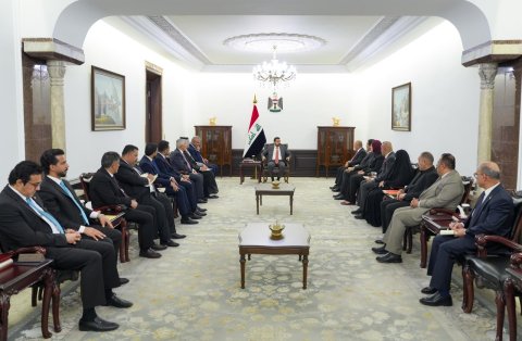 الزيدي يؤكد وجود خطط مهمة لتحقيق الإصلاح الاقتصادي ومعالجة مشكلة الكهرباء