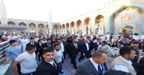 رئيس مجلس النواب يزور مرقد الامام علي عليه السلام في النجف الاشرف